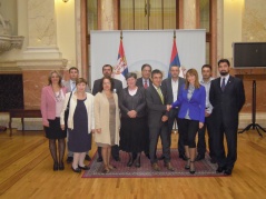 27. септембар 2013. Сусрет чланова Одбора за дијаспору и Србе у региону и Одбора за људска и мањинска права и равноправност полова са делегацијом Одбора за национално јединство Парламента Мађарске
